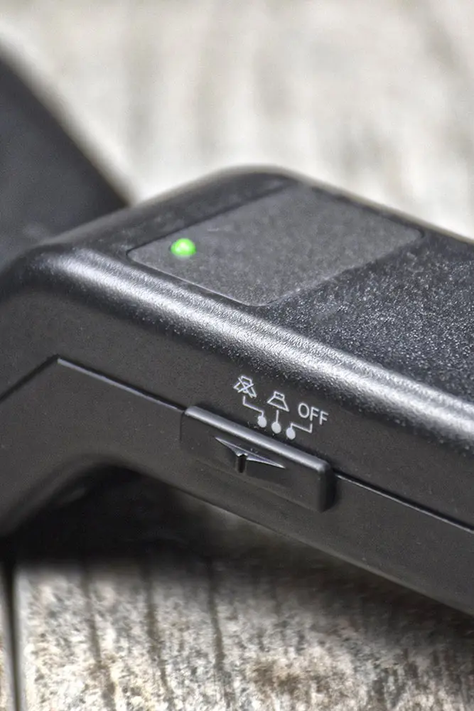 49003 Professional-Hand-Held-Metal-Detector-Wand-With-Round-Ring-security-3.webp