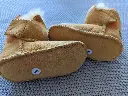 0765 baby-ugg_sheepskin-baby-booties-chestnut (4).webp