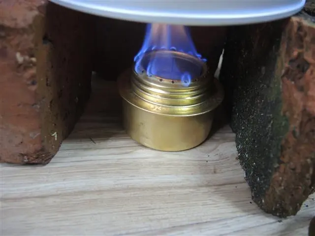 24010 alcohol-metho-methylayed-spirit-burner-cooker-brass-8.webp