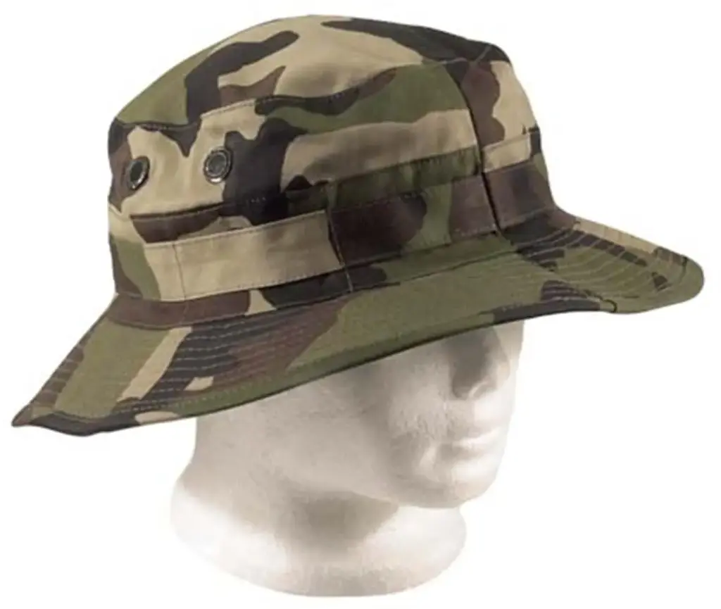  Bush Giggle Hat Woodland Camo