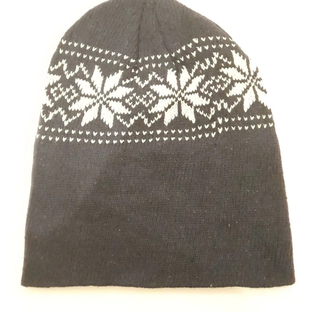  Acrylic Knit Snowflake Beanie Fleece Lined Grey