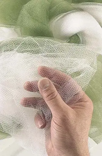 [28573.1]  White Mosquito Netting 156 Hole per sq.in 183cm x 50mt